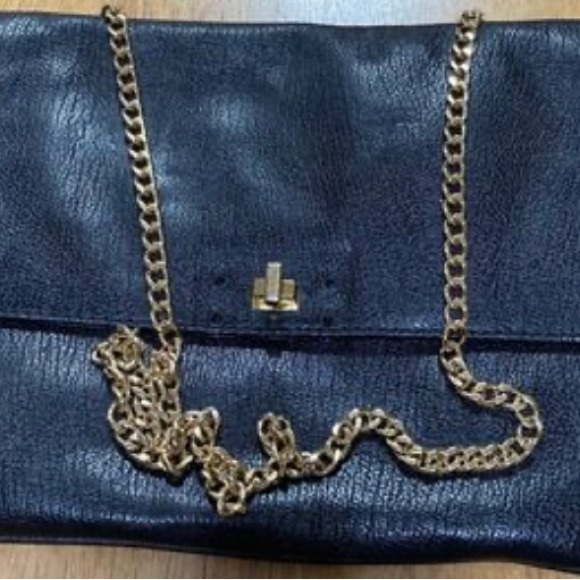 Beautiful Michael Kors bag 12.5”wide 9” tall good condition! - Picture 3 of 11